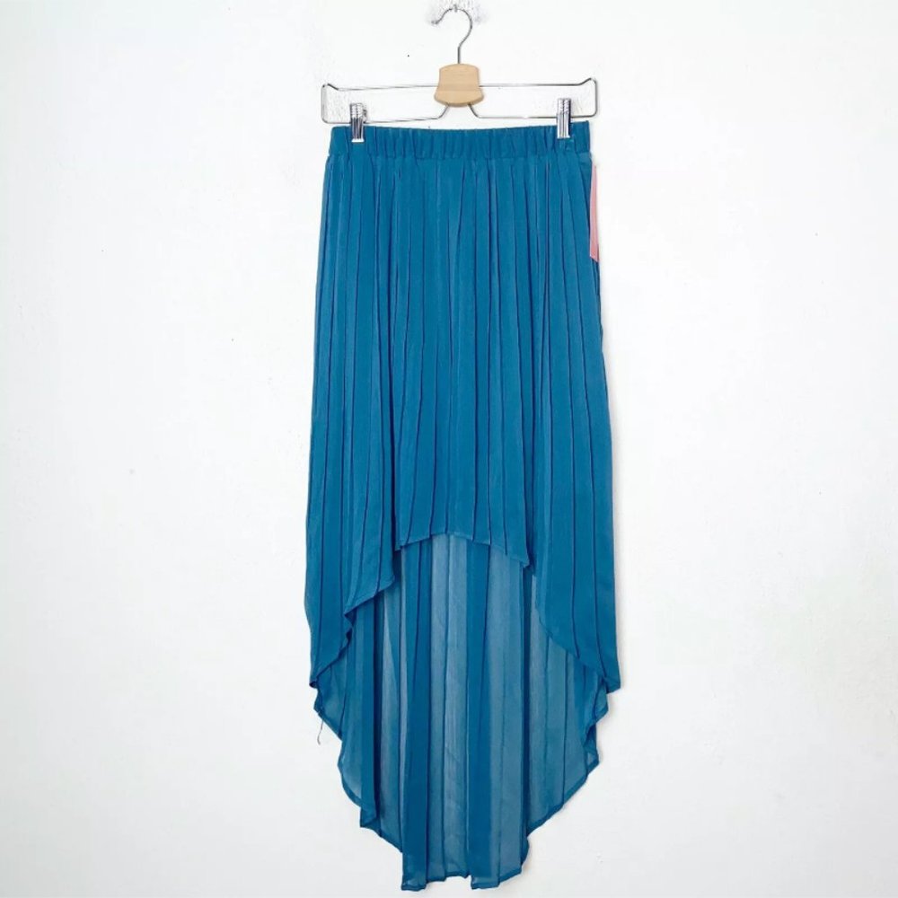 Xhilaration Blue Pleated Hi Low Skirt Size M